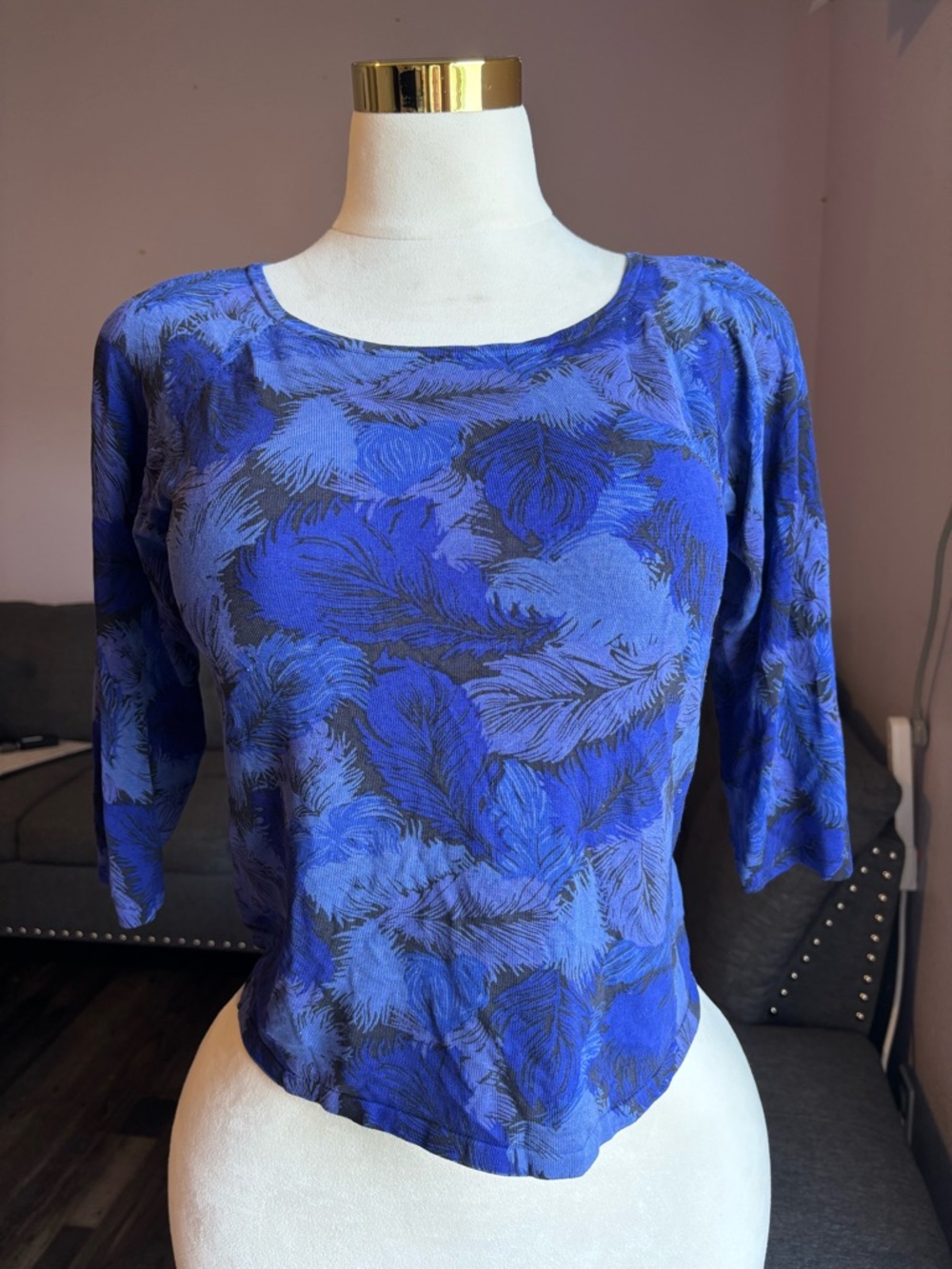 Kasper Blue Feather-Print Long Sleeve Scoop Neck Top
